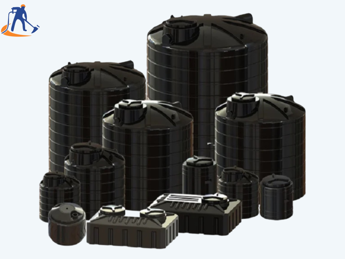 durable black cylindrical polyethylene (plastic) water tanks, from small to very large, commonly used for residential, agricultural, or industrial water storage.